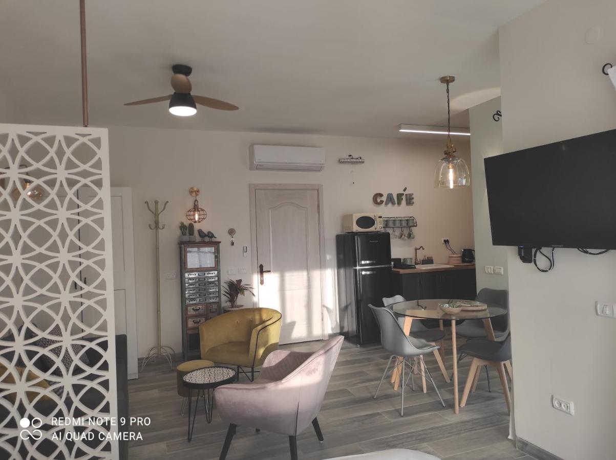 Bar Suite كيبوتس عين غيدي المظهر الخارجي الصورة