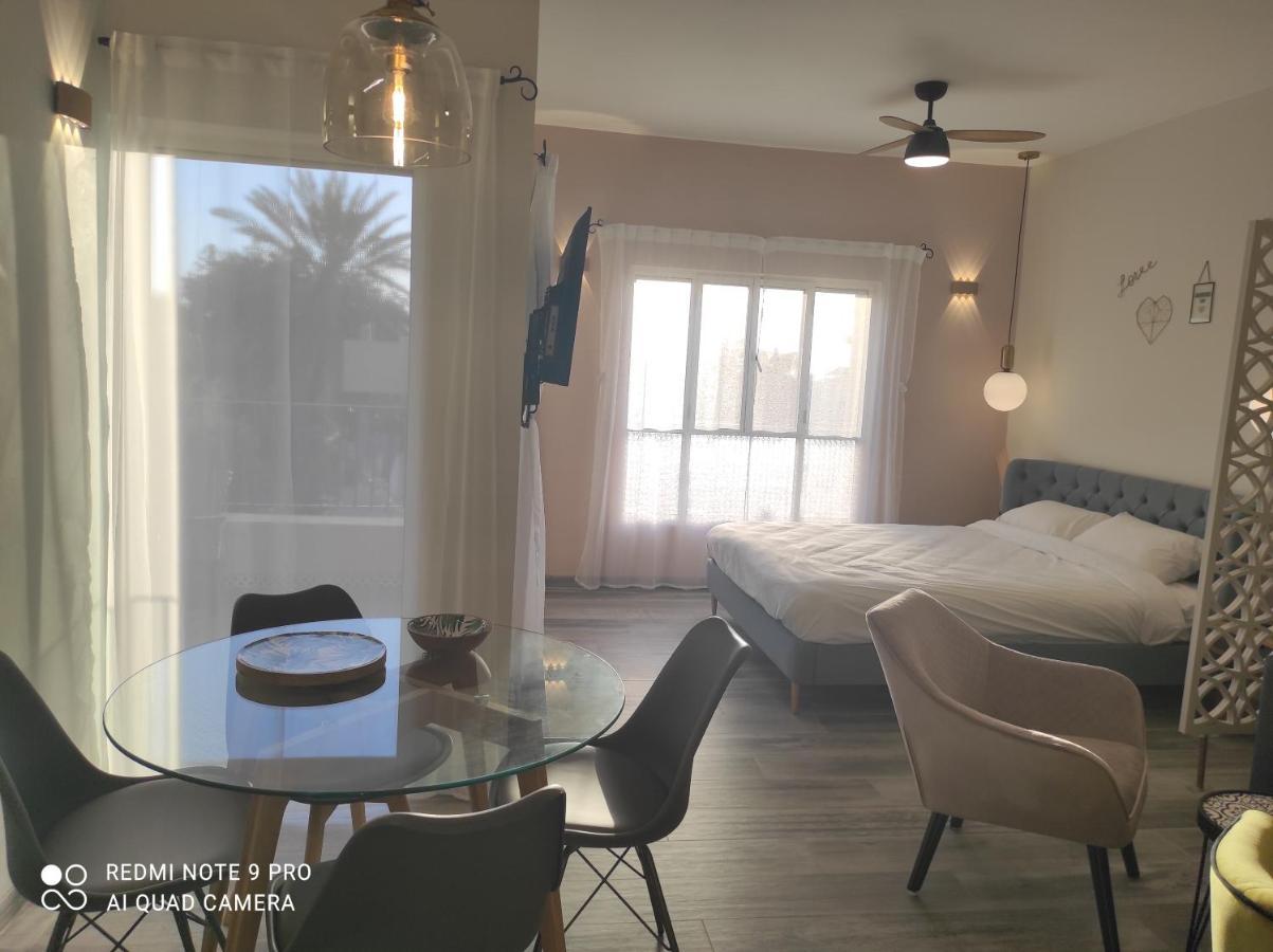 Bar Suite كيبوتس عين غيدي المظهر الخارجي الصورة